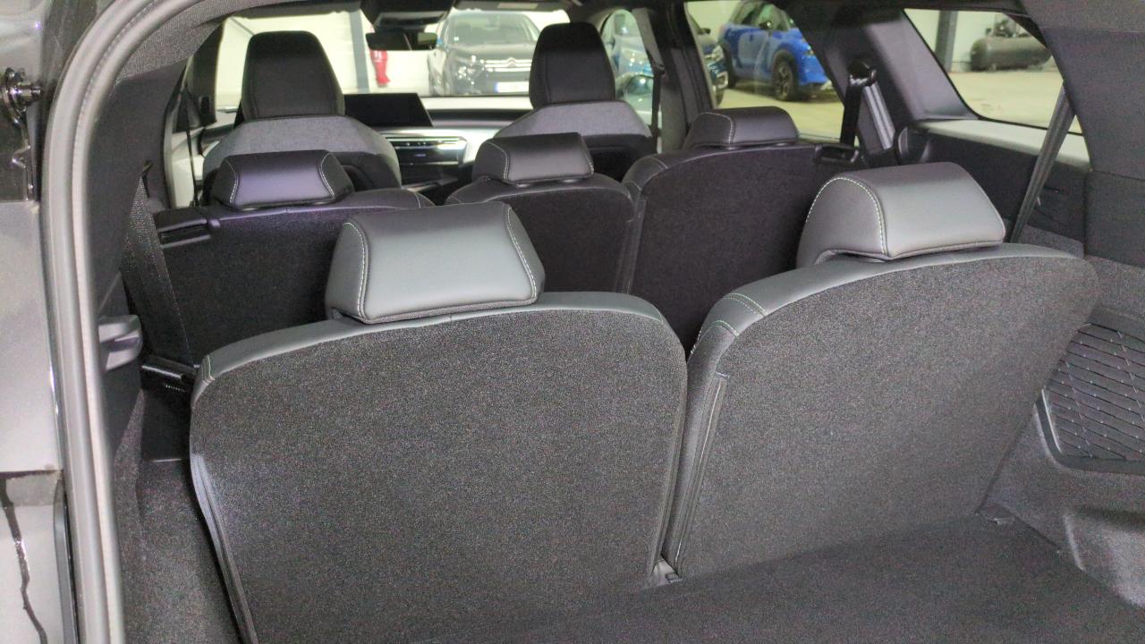 5 PEUGEOT 5008 HYBRID 145 BVA E-DCS6 7PL GT – Image 5